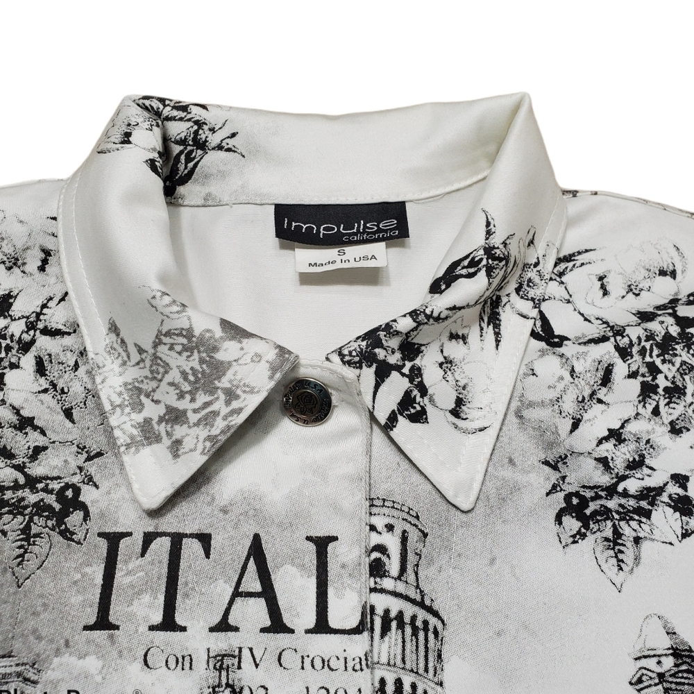 Impulse Button Down Jacket Size Small - image 3